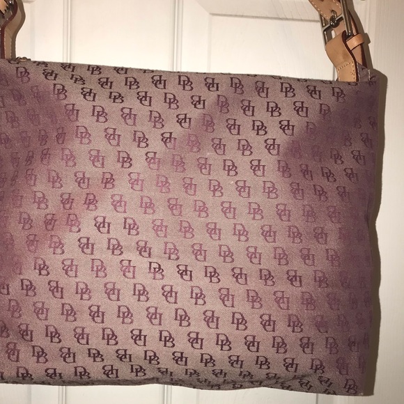 Dooney and Bourke shoulder bag - Picture 4 of 10